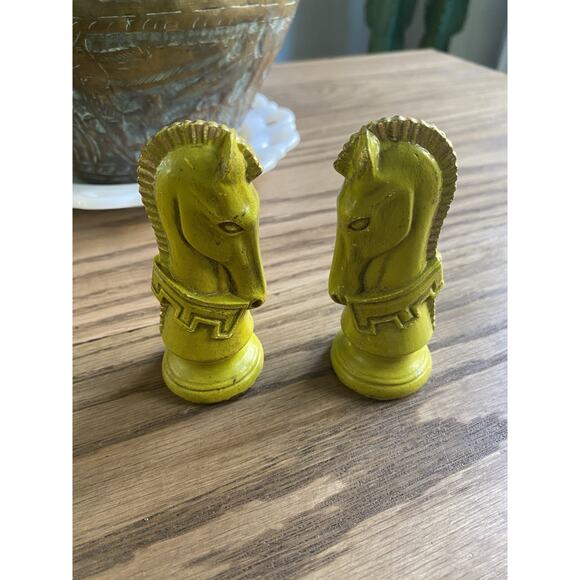 Vintage Midcentury Medieval Duncan Ceramic Hand Painted Chess Pieces Knights - Picture 3 of 4